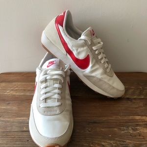 Women’s Nike Daybreak Sneakers